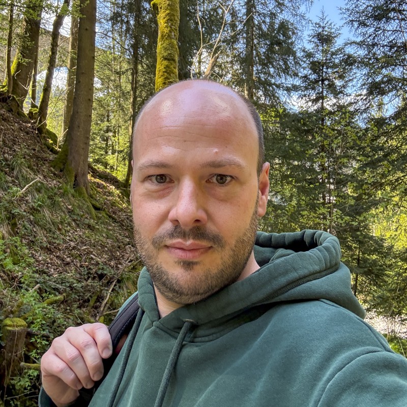 Tobias Schneider